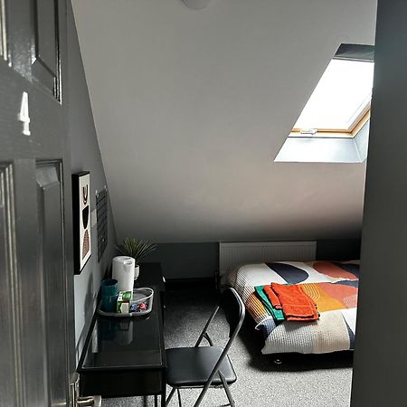 Апартаменты 6D Hosting Ковентри Экстерьер фото